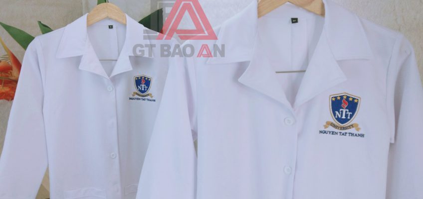 Áo blouse trắng trường Nguyễn Tất Thành