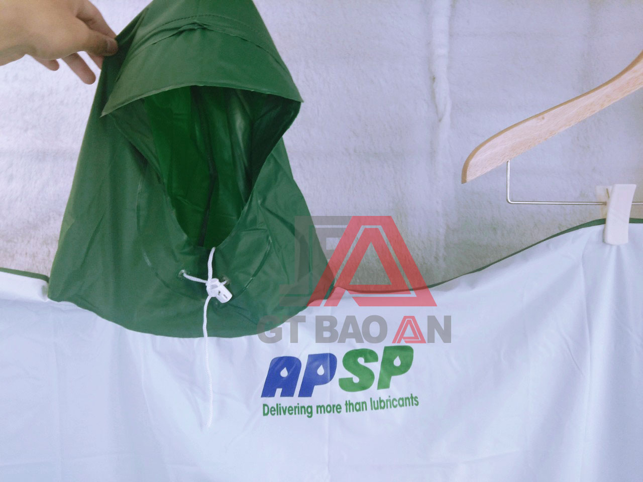 Áo mưa quà tặng công ty dầu nhớt Saigon Petro
